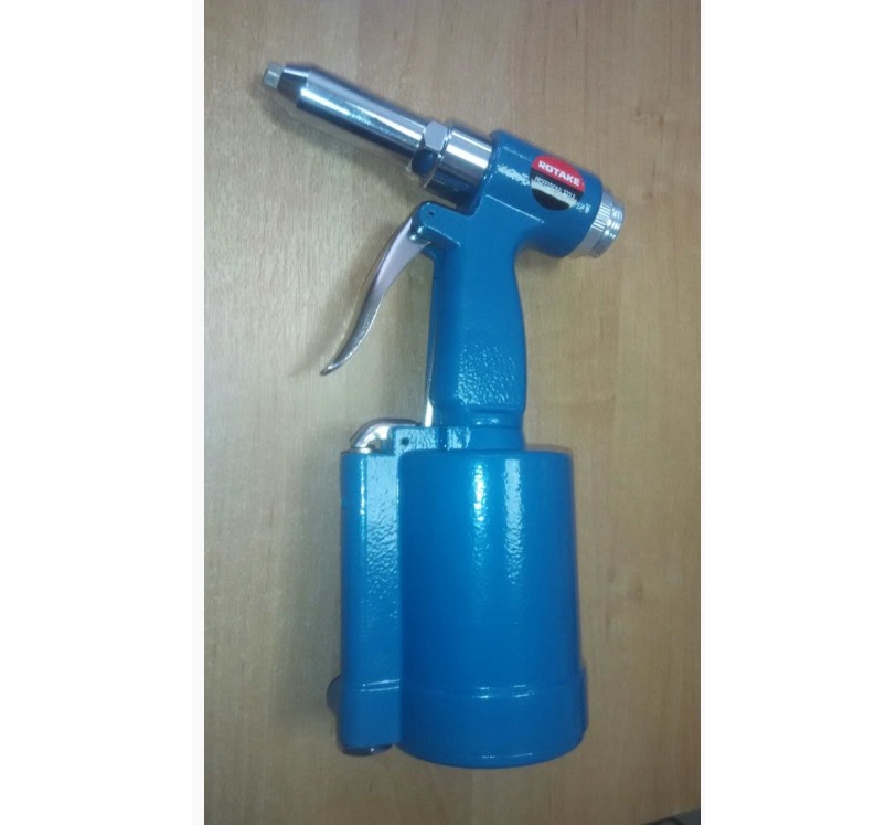 RT-4104 Пневмозаклепочник 1/4", сила удара 720 кг/с